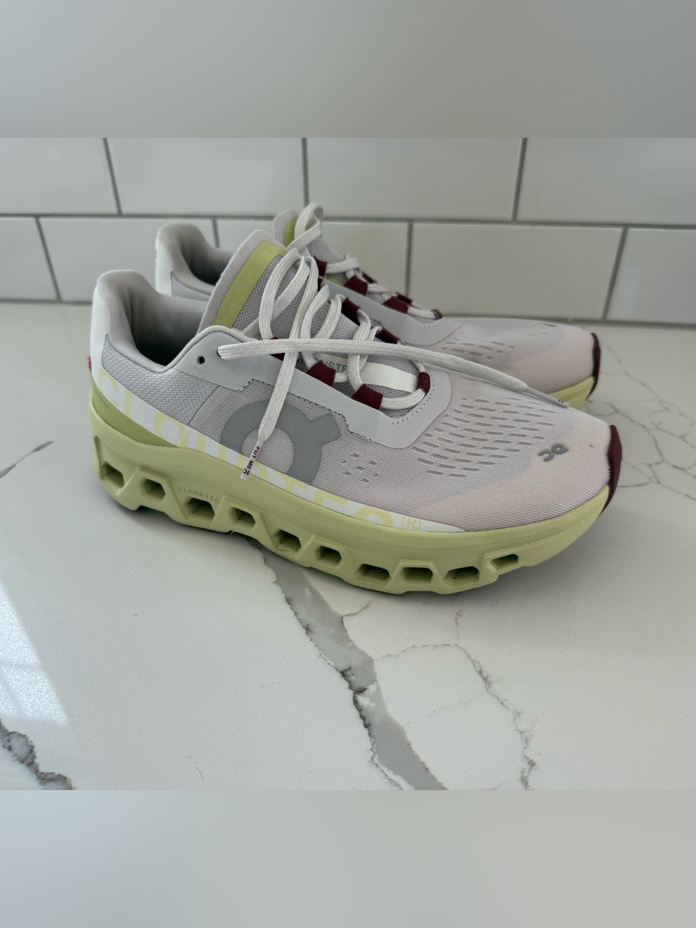 Womens Size 8.5 On Cloud Cloudmonster Frost Acacia Running Shoes 61.97783